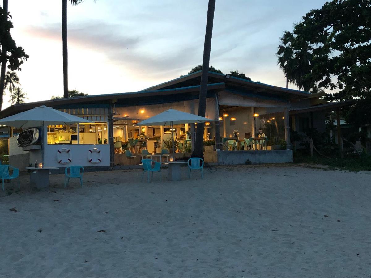 Le Petit Saint Tropez Hotel Khanom Ngoại thất bức ảnh