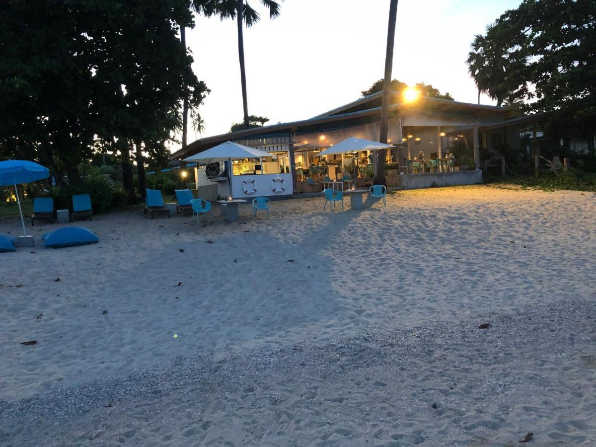 Le Petit Saint Tropez Hotel Khanom Ngoại thất bức ảnh