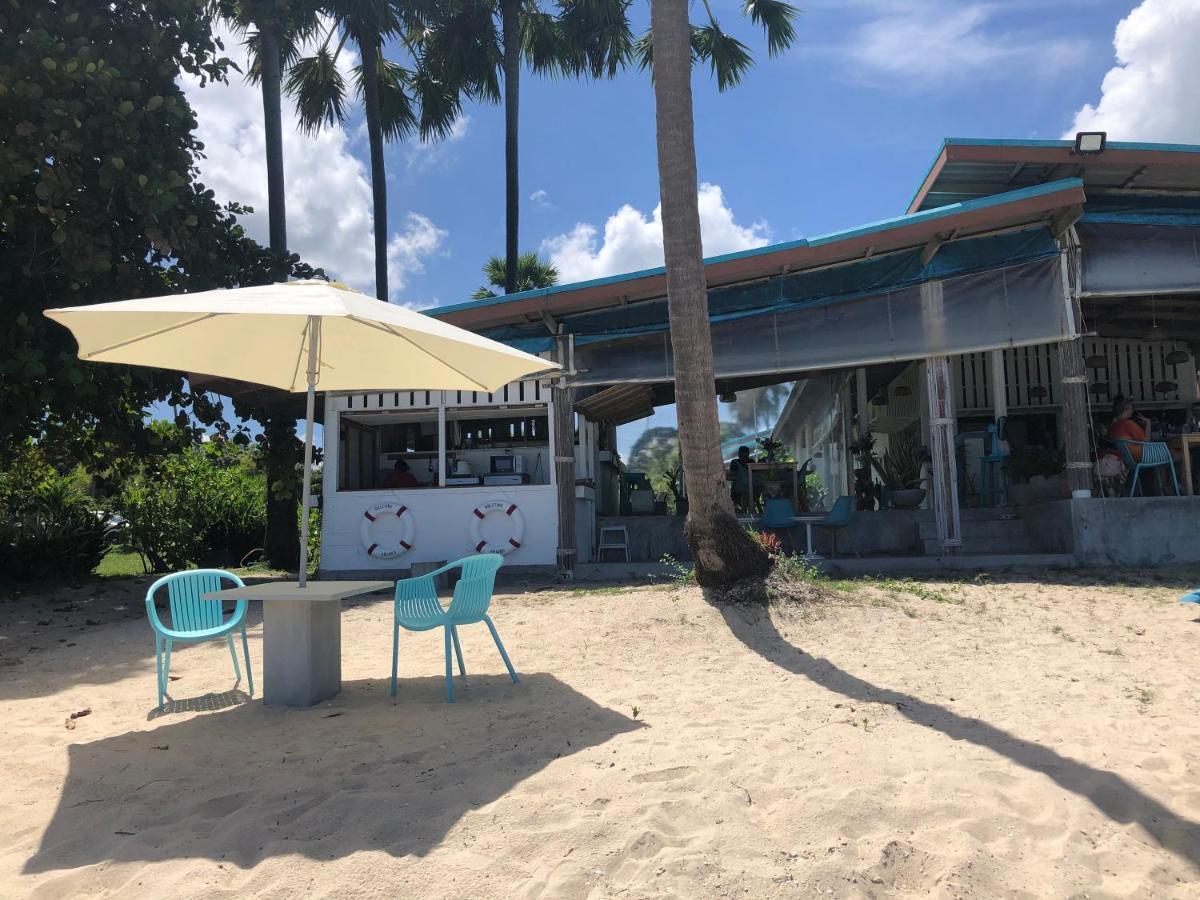 Le Petit Saint Tropez Hotel Khanom Ngoại thất bức ảnh