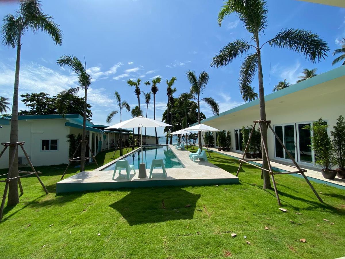 Le Petit Saint Tropez Hotel Khanom Ngoại thất bức ảnh