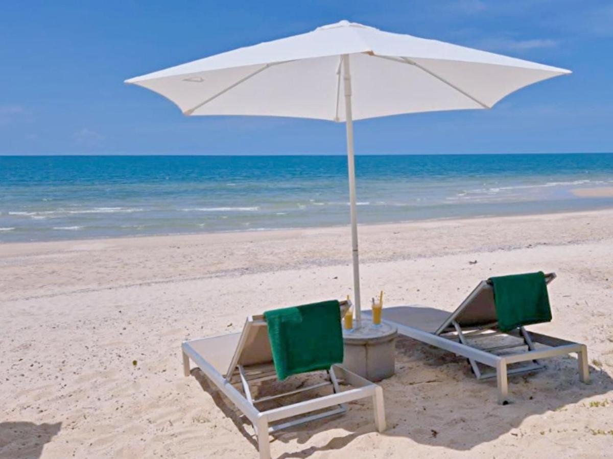 Le Petit Saint Tropez Hotel Khanom Ngoại thất bức ảnh